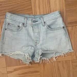 Levi’s 501 denim jean shorts